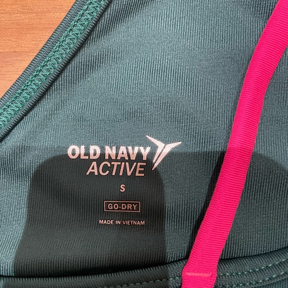 OLD NAVY Workout Bundle 💪🏼💓🌴 - Picture 12 of 12